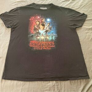 💖4 for $24💖 Stranger Things mens t-shirt sz large
